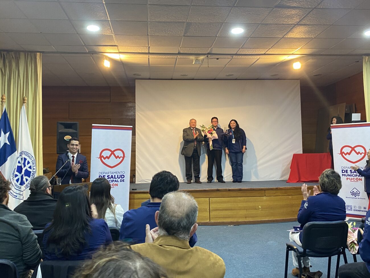 DEPARTAMENTO DE SALUD DE PUCÓN REALIZÓ CEREMONIA DEL DÍA DE LA APS – Website de la Municipalidad de Pucón