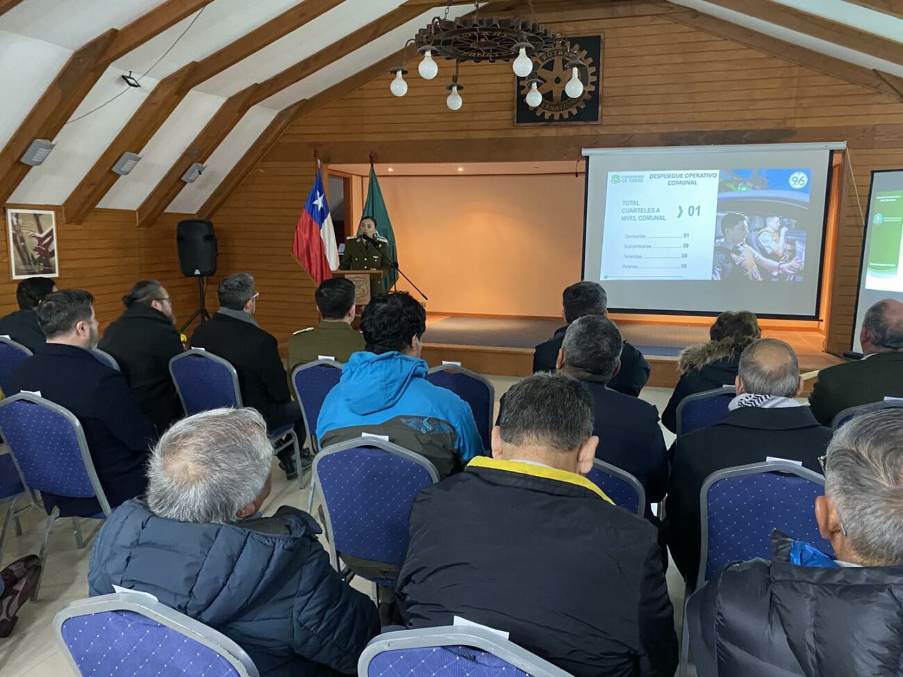 NOVENA COMISARÍA DE PUCÓN ENTREGÓ CUENTA PÚBLICA 2022 – Website de la Municipalidad de Pucón