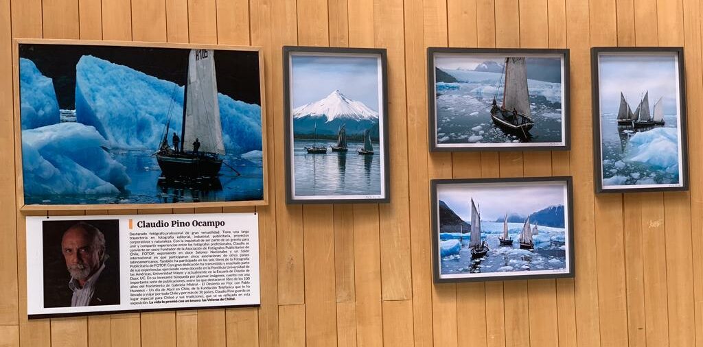 Las antiguas veleras de Chiloé surcan las paredes del Centro Cultural de Castro